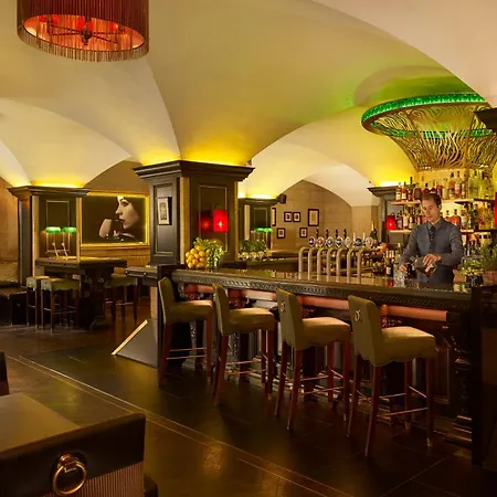 ホテル The College Hotel, Autograph Collection ダブリン