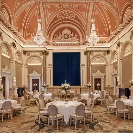 The College Hotel, Autograph Collection Hotel 5*