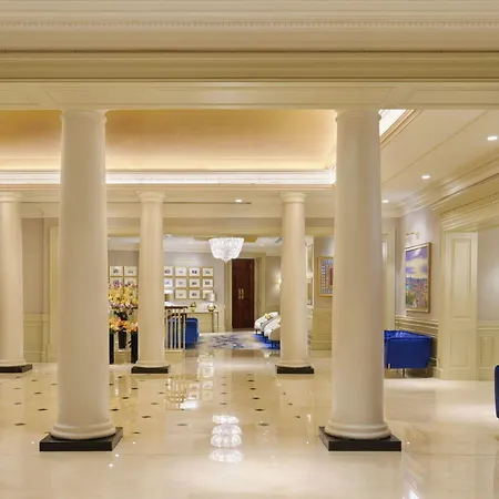 The College Hotel, Autograph Collection Hotel 5*