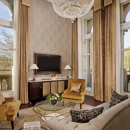 The College Hotel, Autograph Collection