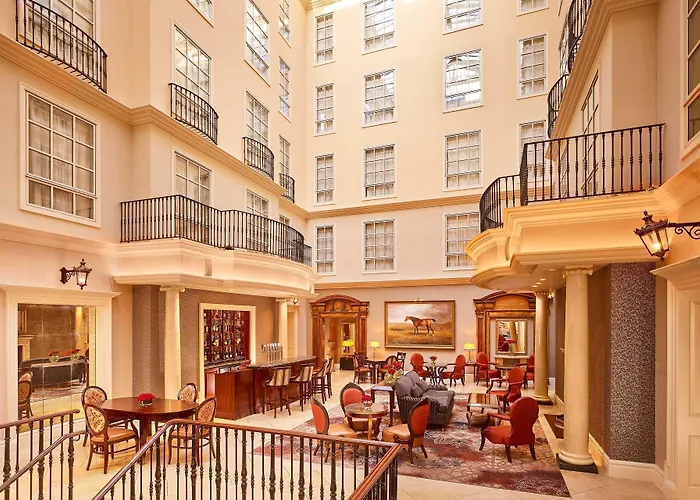 The College Hotel, Autograph Collection Dublino
