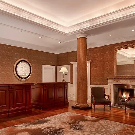 Szálloda The College Hotel, Autograph Collection 5*